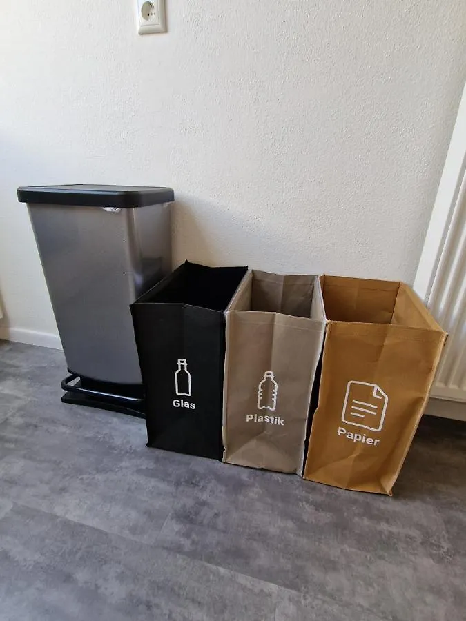 C4S Come4Stay Altoetting - 3-Zi Whg I Zentrale Lage I Parkplatz I Balkon I Wifi I Smarttv I 1 Kingsize, 1 Queensize Bett I Office Arbeitsplatz I Wohnbereich Mit Couch Und Essbereich I Voll Ausgestattete Kueche I Nespresso 0*, Altötting